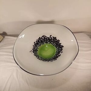 Very Large White And Green Center Piece Hand Blown Ruffle Bowl Decorative